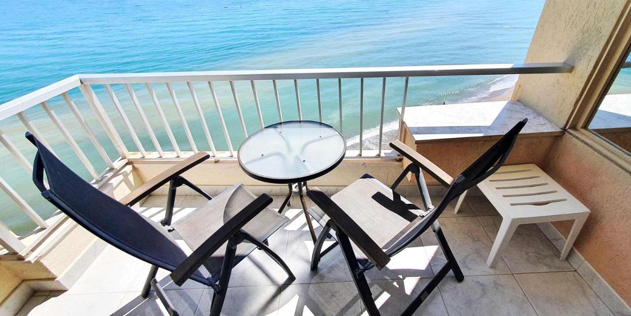 Diana 808 South-Facing Beachfront Studio With Amazing Sea Views Marbella Ngoại thất bức ảnh