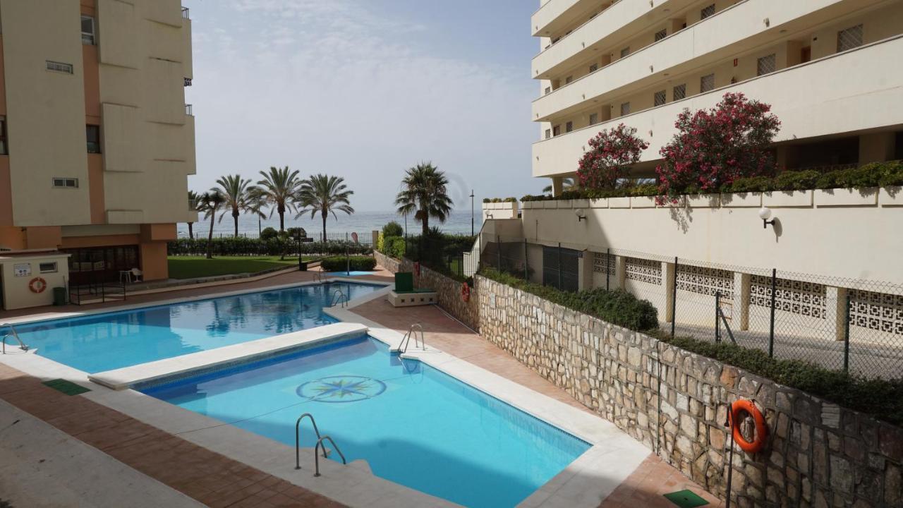 Diana 808 South-Facing Beachfront Studio With Amazing Sea Views Marbella Ngoại thất bức ảnh